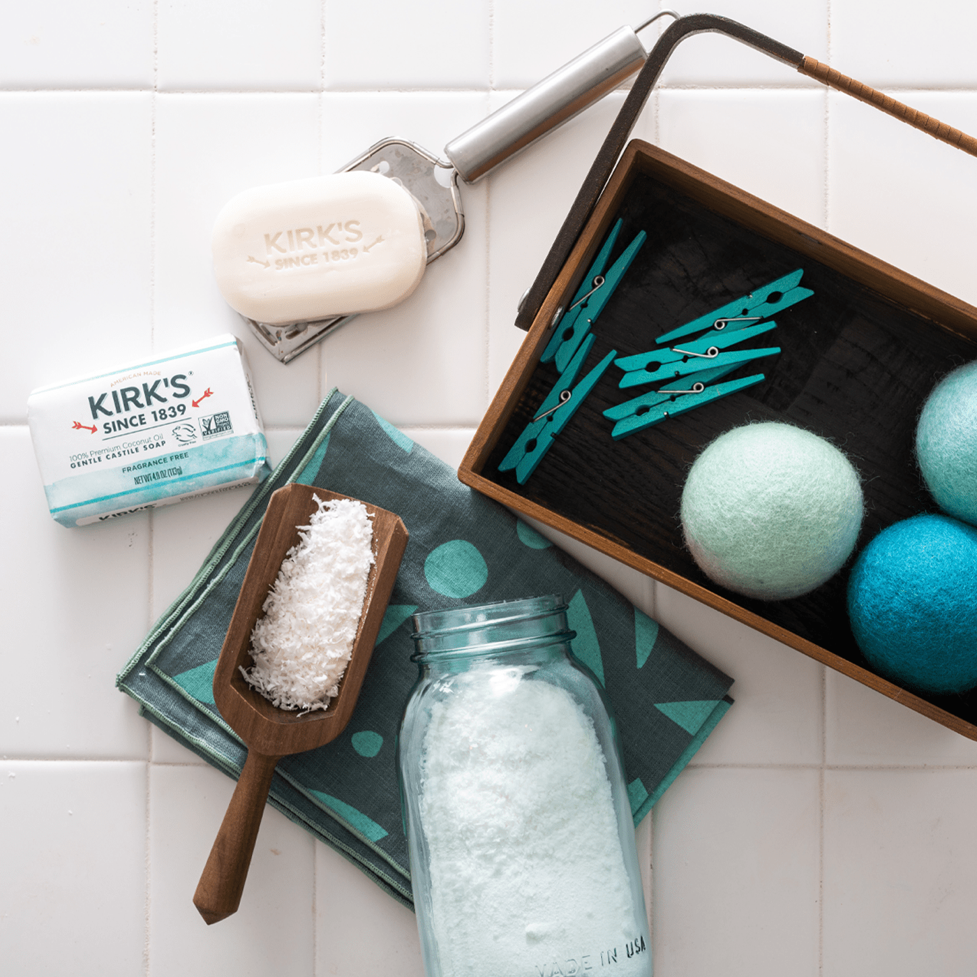 Kirk’s Natural Soap Powder Laundry Detergent