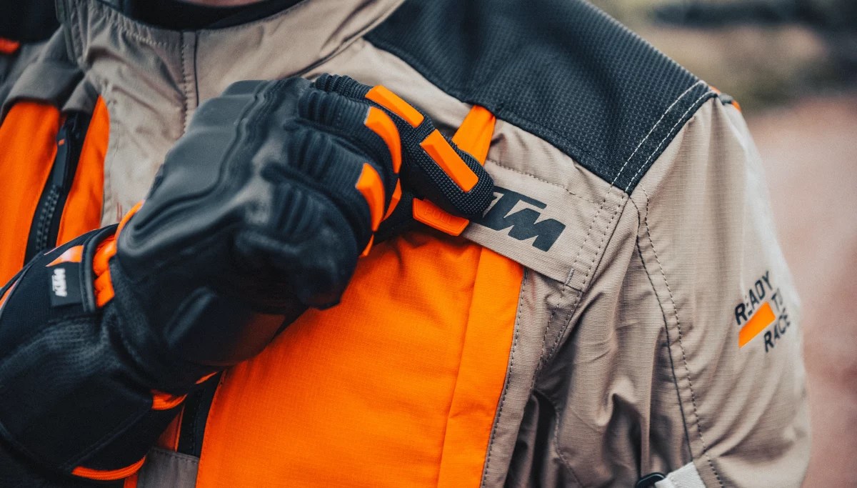 All about designing the KTM TERRA ADVENTURE JACKET KISKA