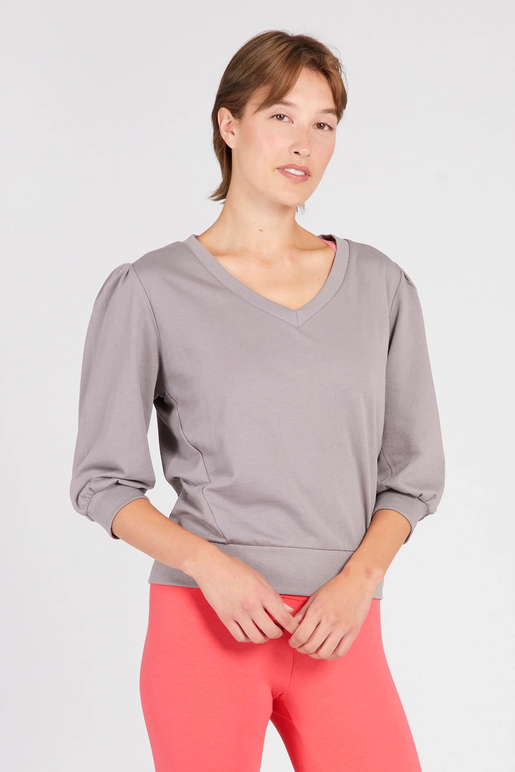 Discover the Elegance of Le Chic Sweater for Women: A Perfect Blend of Style and Comfort