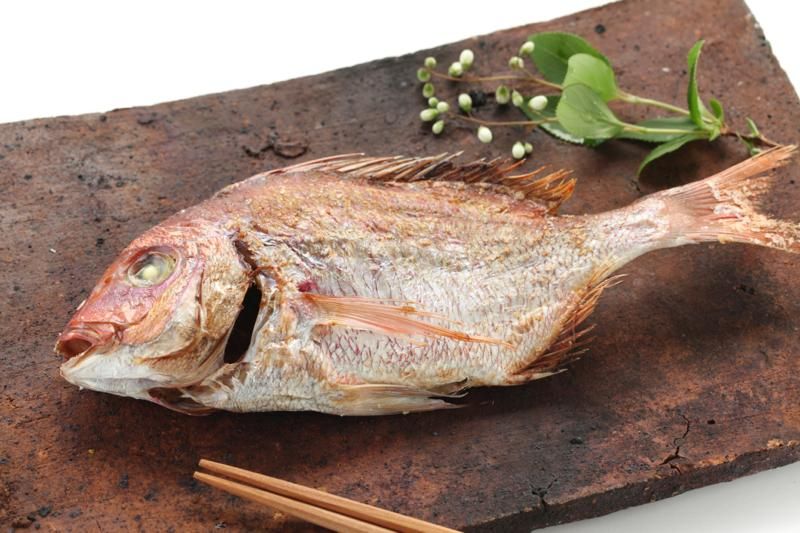 【衝撃】祖母に「魚の食べ方が下手なのは育ちがいい証拠」と言われていた。だが、大人になると… キスログ