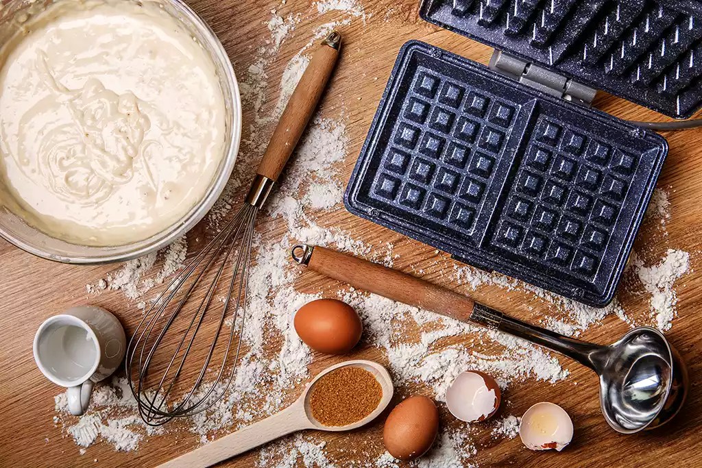5 Best Ceramic Waffle Makers (including removable plates) Kitchen Acorns