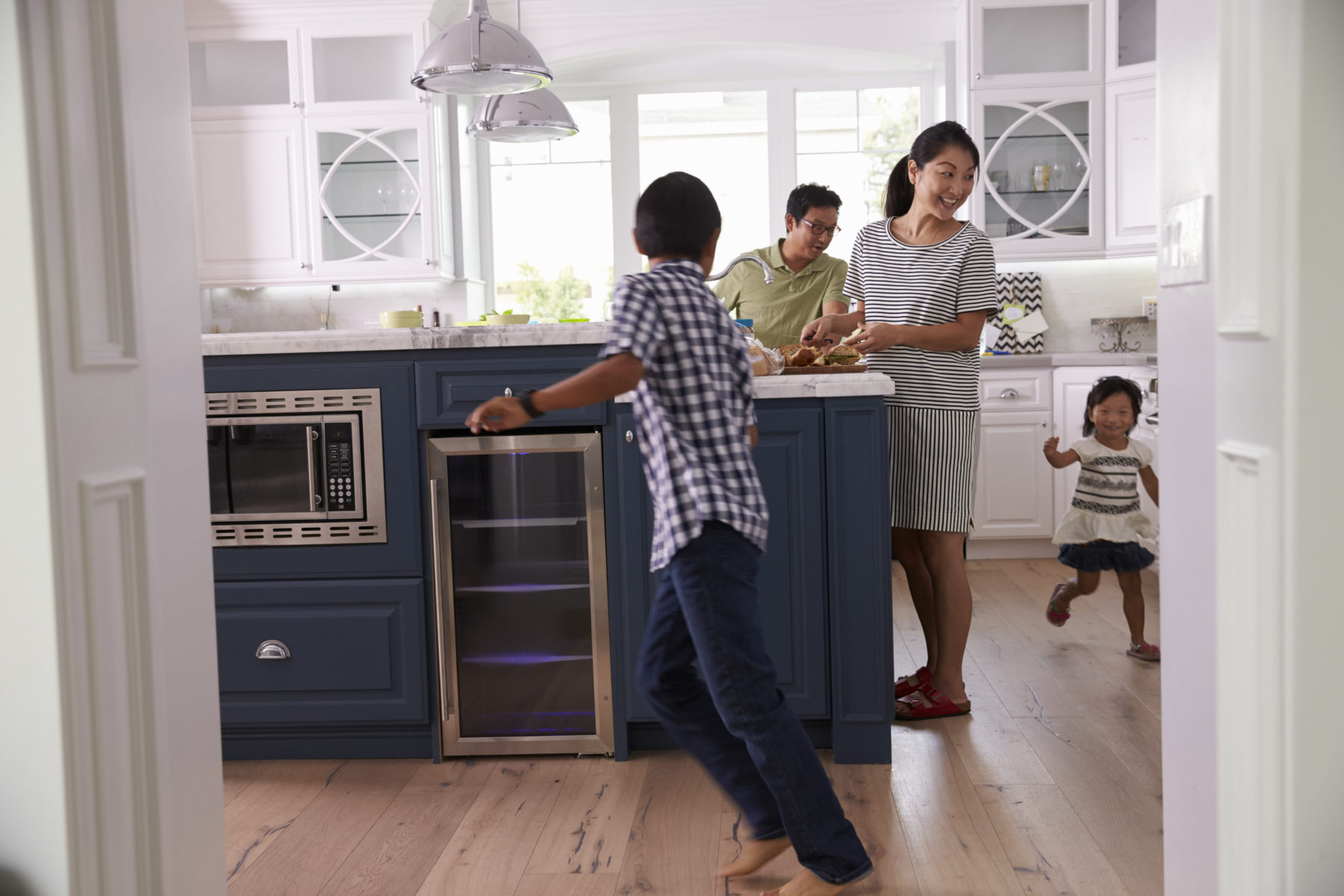 Learn to Increase Your Kitchen Space With Kitchen Islands