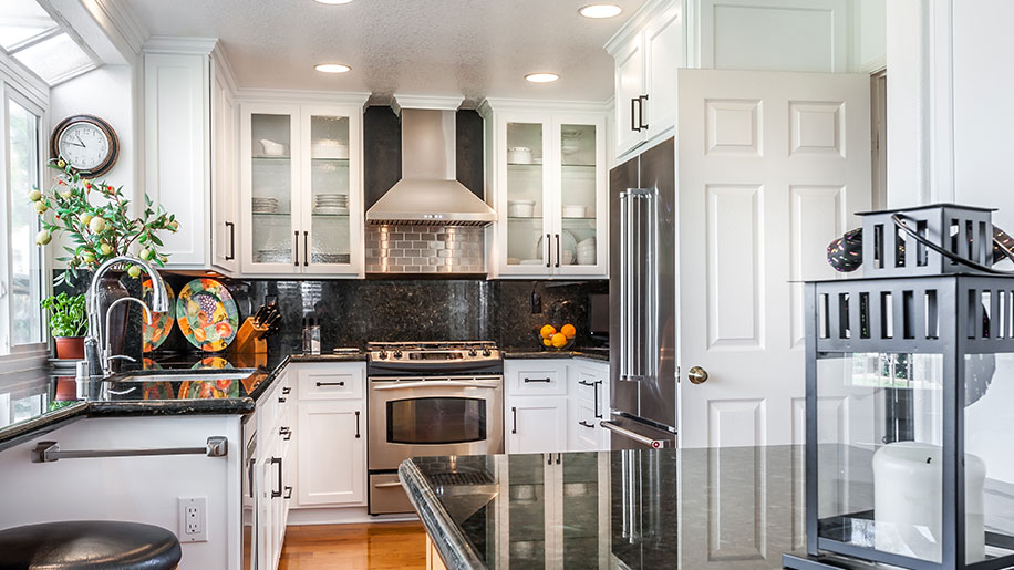 Kitchen Refacing & Refinishing in Orange County, CA