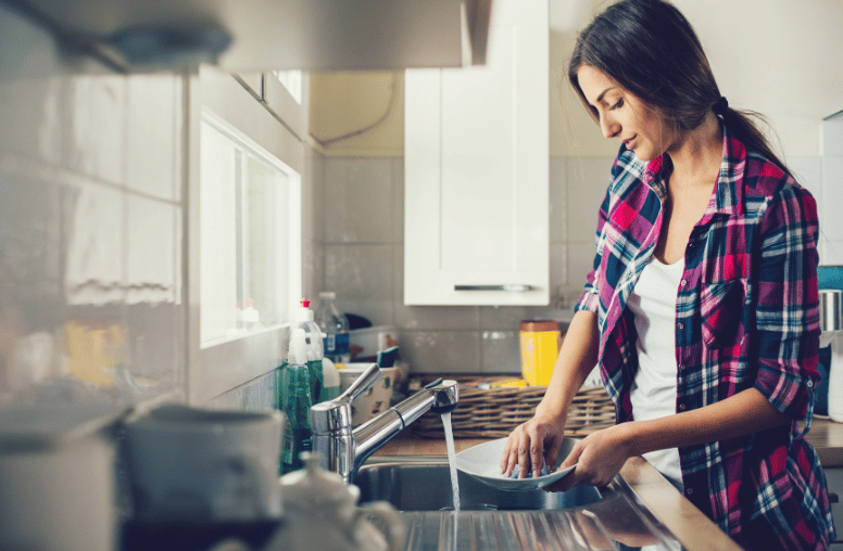 Is It Ok To Wash Dishes In Cold Water? All You Need To Know