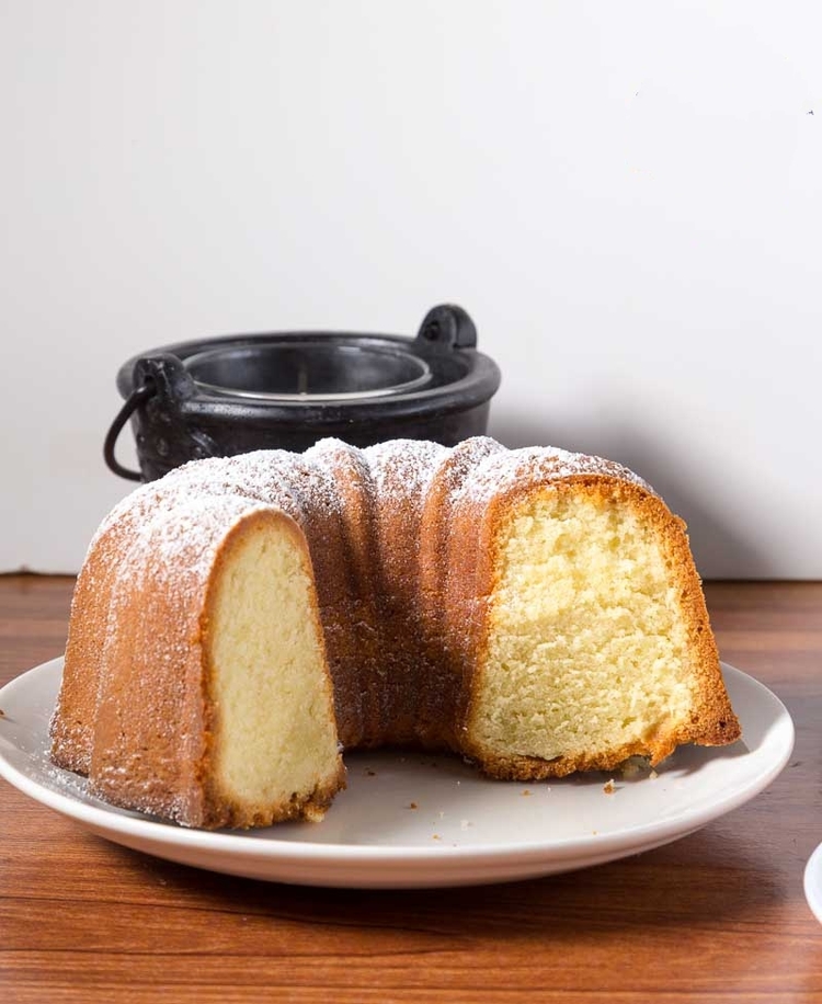 Classic Vanilla Bundt Cake Kitchen Cookbook
