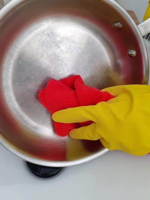 How to Clean Stainless Steel Cookware Like a Pro + 6 Steps for a