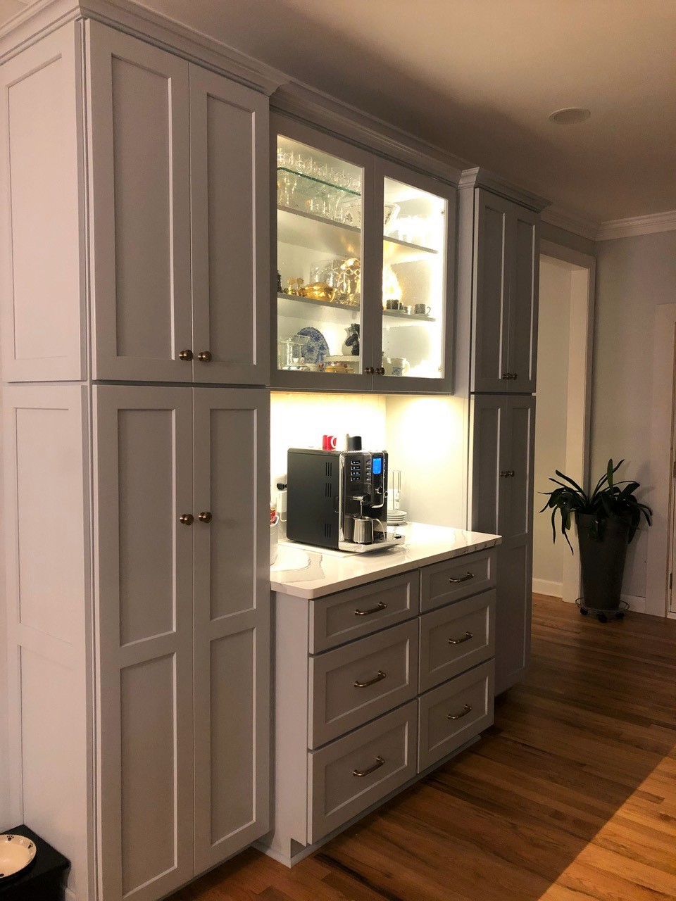 Kitchen Kitchen Craft USA, Inc.