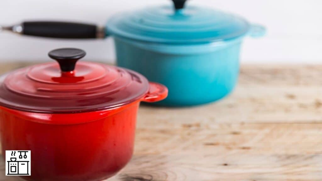 Can Saucepans Go In The Oven? [What Brand Saucepans Can?]