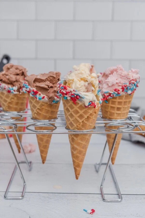 Chocolate Dipped Waffle Cones 4th of July Kitchen Divas