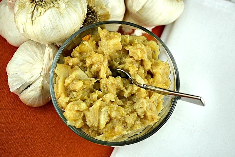 Oven Roasted Garlic Bulbs and Puree Kitchen Divas