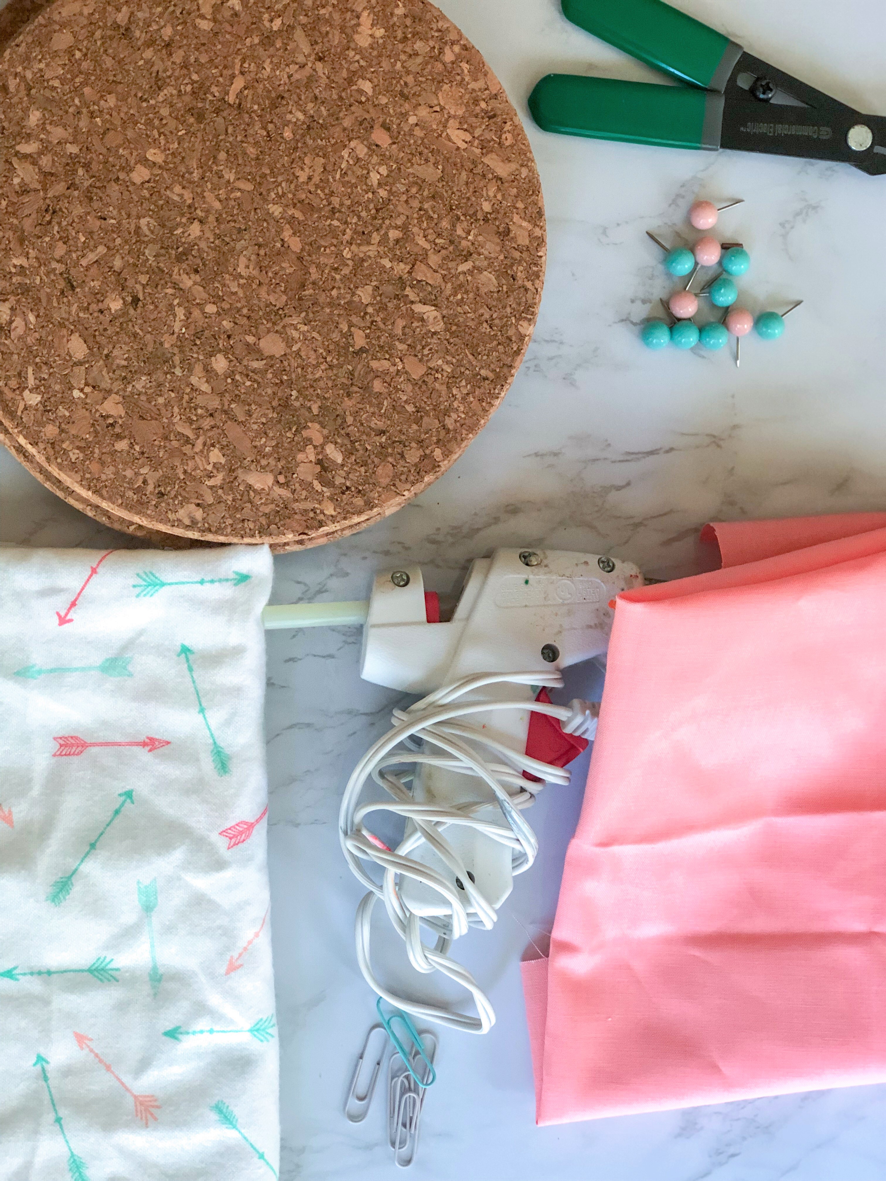 DIY Necklace Organizer_made with cork board, scrap fabric, hot glue gun and some thumb tacks