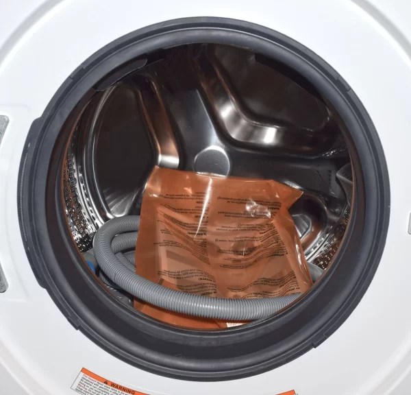 Bosch 500 Series WTW87NH1UC 24" Electric Ventless Dryer and WAT28401UC