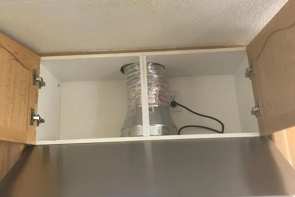 How To Complete Range Hood Duct Installation (9 Quick Ways)