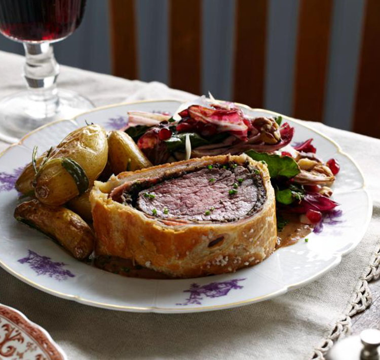 The Ultimate Beef Wellington Kitchen Lab