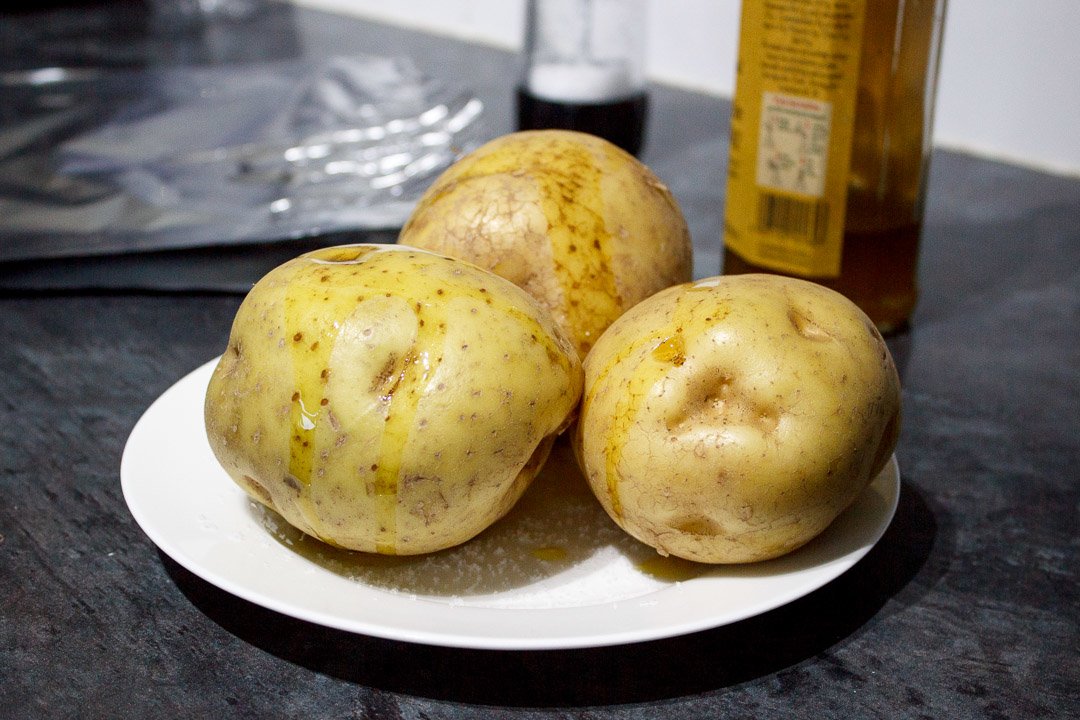 CRAZY Easy Slow Cooker Jacket Potatoes Recipe Step by Step Pictures