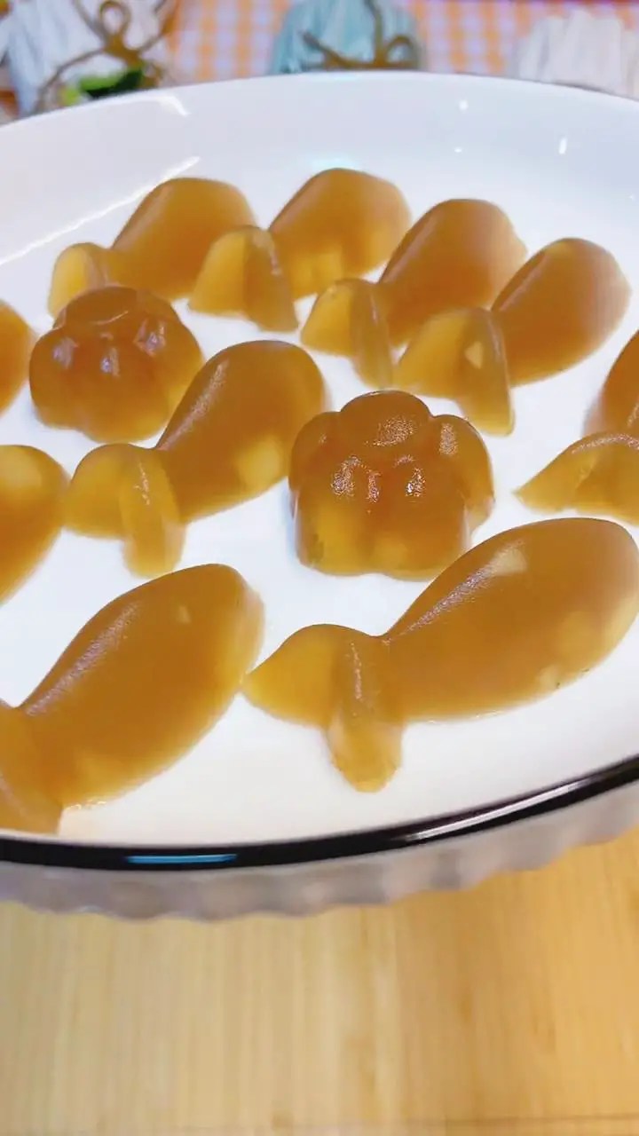 Soft & Bouncy Chinese Water Chestnut Cake (Ma Tai Gou) Kitchen (Mis)Adventures