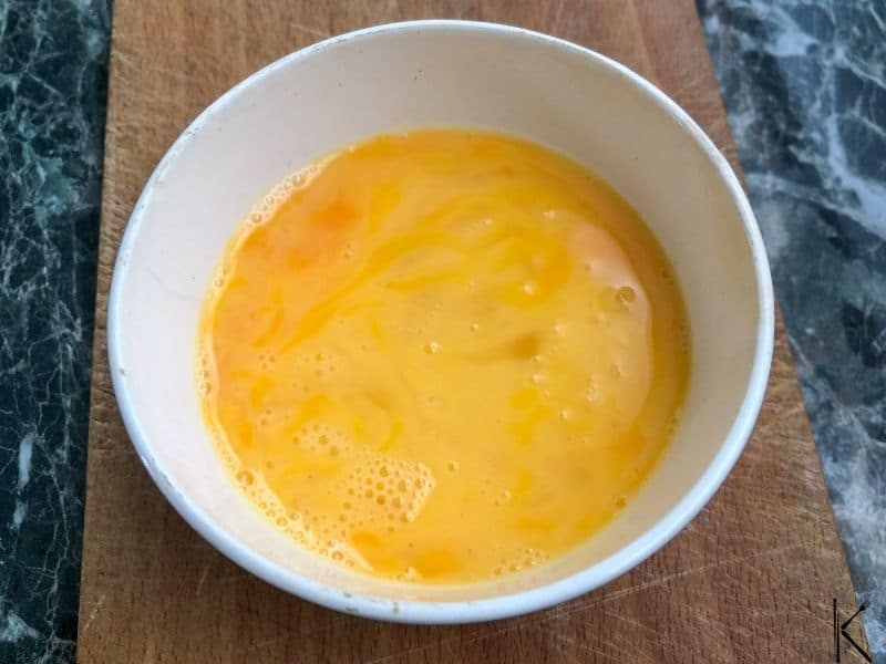 How To Freeze Egg Yolks and Whites & Thaw The Right Way Kitchenous
