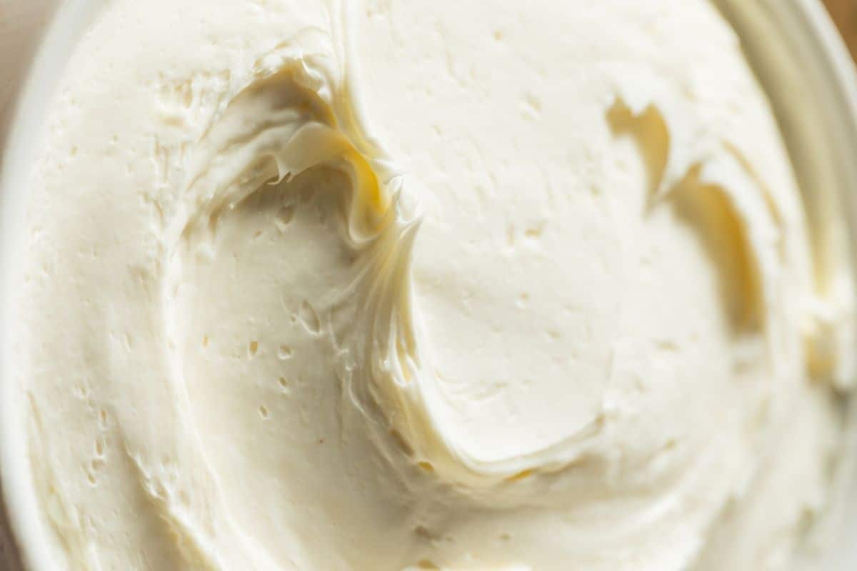 14 Cream Cheese Substitutes Dairy and NonDairy Options Kitchenous