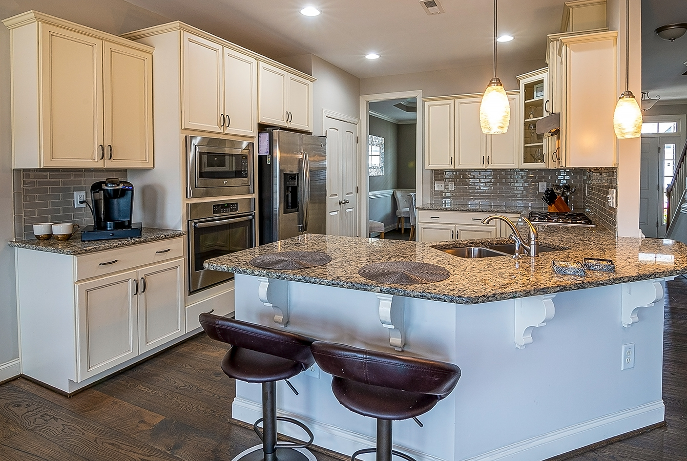 New Custom Kitchen Installed In 23 Days Kitchen Restylers