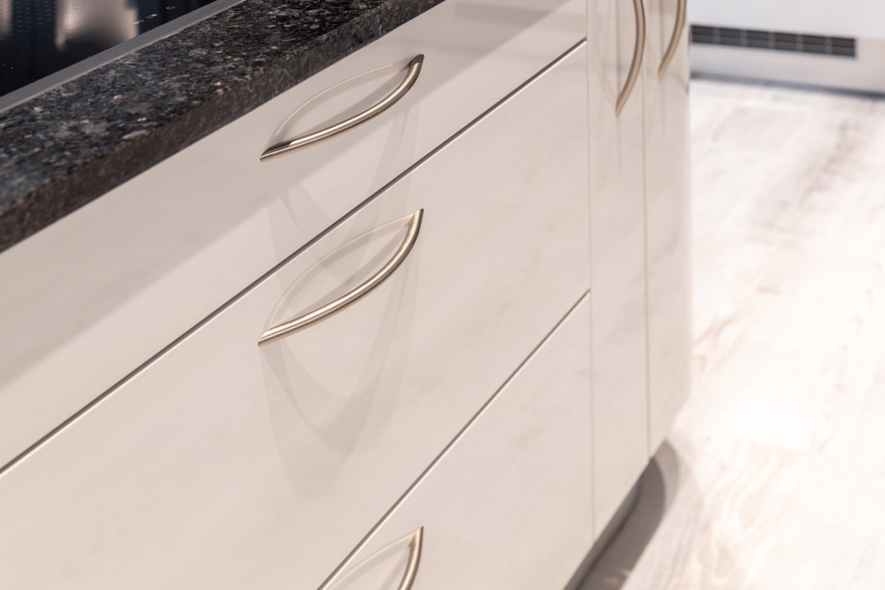 Period Manor HouseEast Grinstead Kitchens Bespoke