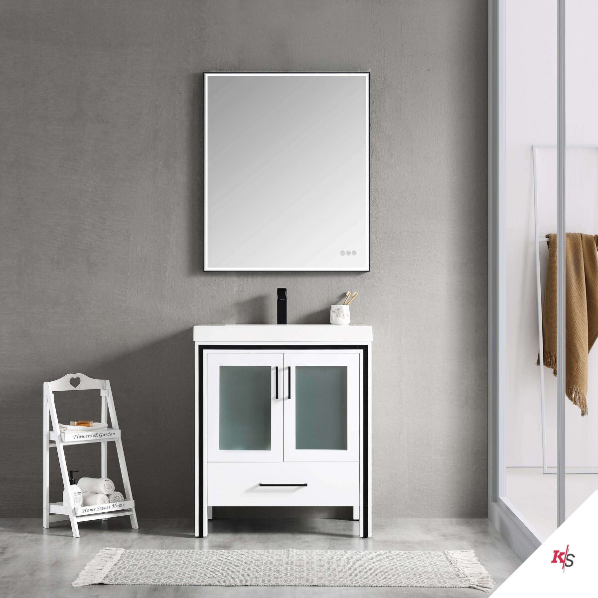 Should in the Bathroom match the Home Style?