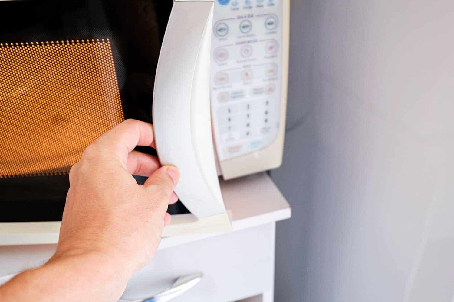 Are Wine Glasses MicrowaveSafe? Kitchen Seer