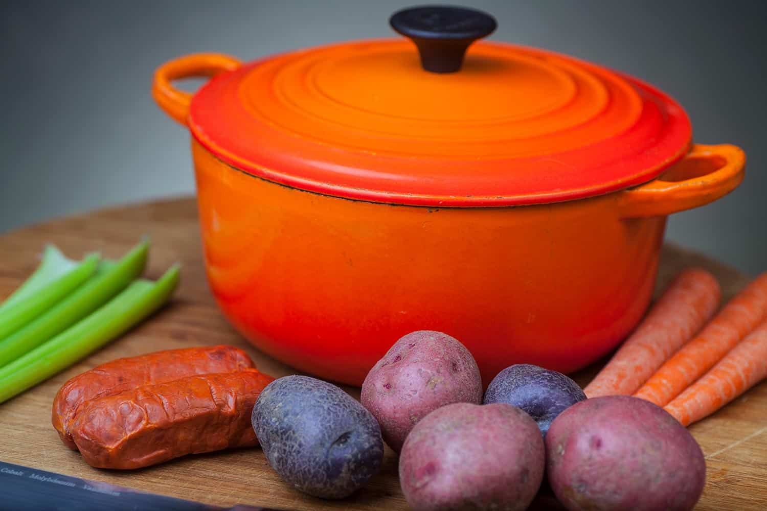 How Heavy Is A Dutch Oven? Kitchen Seer