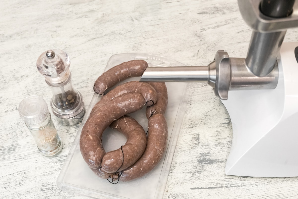 Best Meat Grinder For Chicken Bones How To Choose? Kitchen Seer