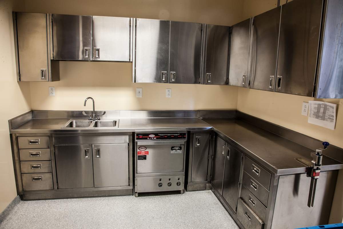 Commercial Kitchen Counters Stainless Steel How to Personalize Stainless Steel Countertops for Commercial Kitchens