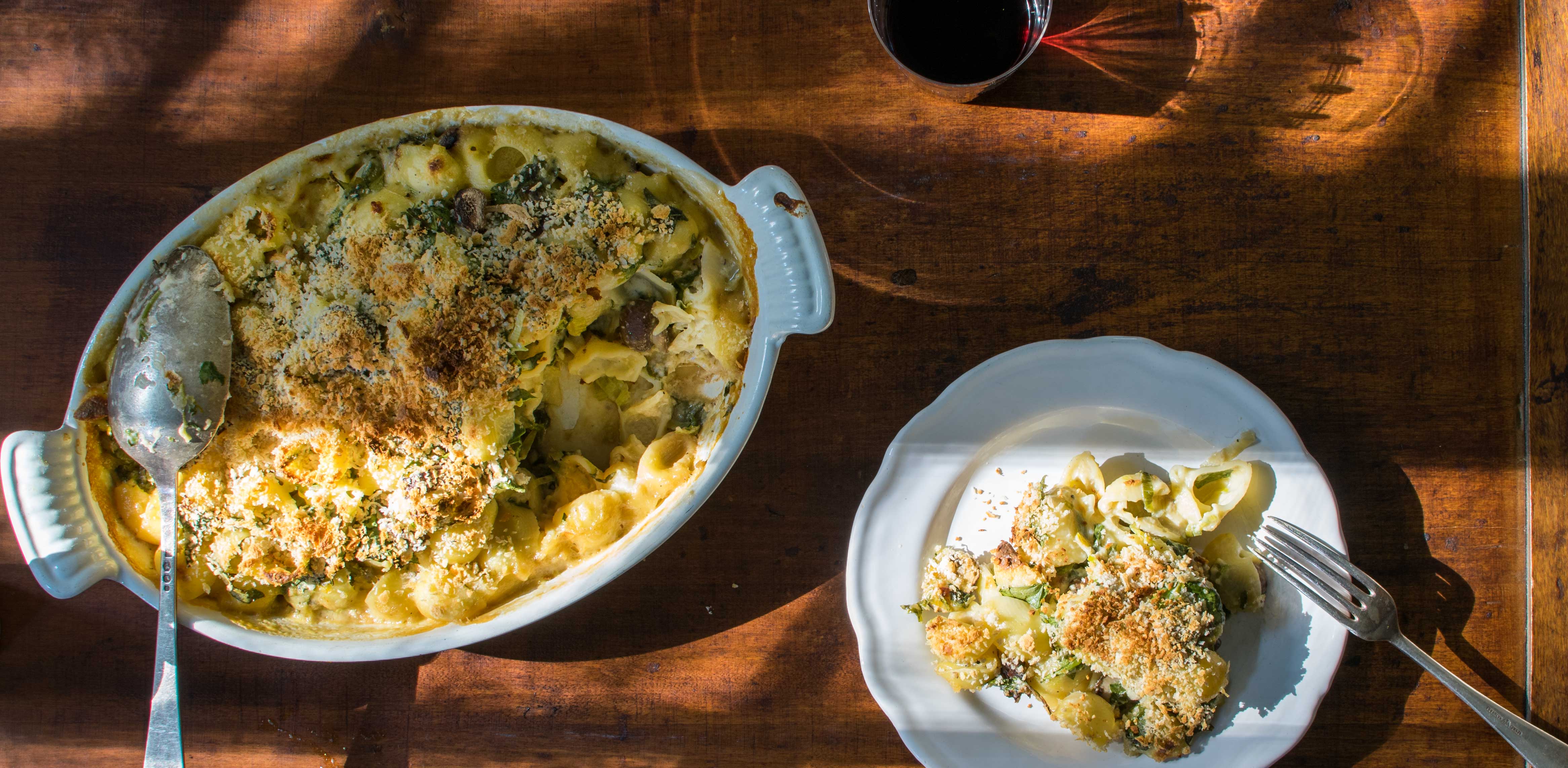 Kitchen Table Food eat, meet, discover