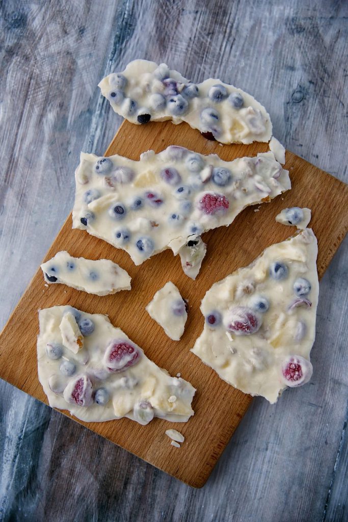 Yoghurt and fruit bark Kitchen Titbits