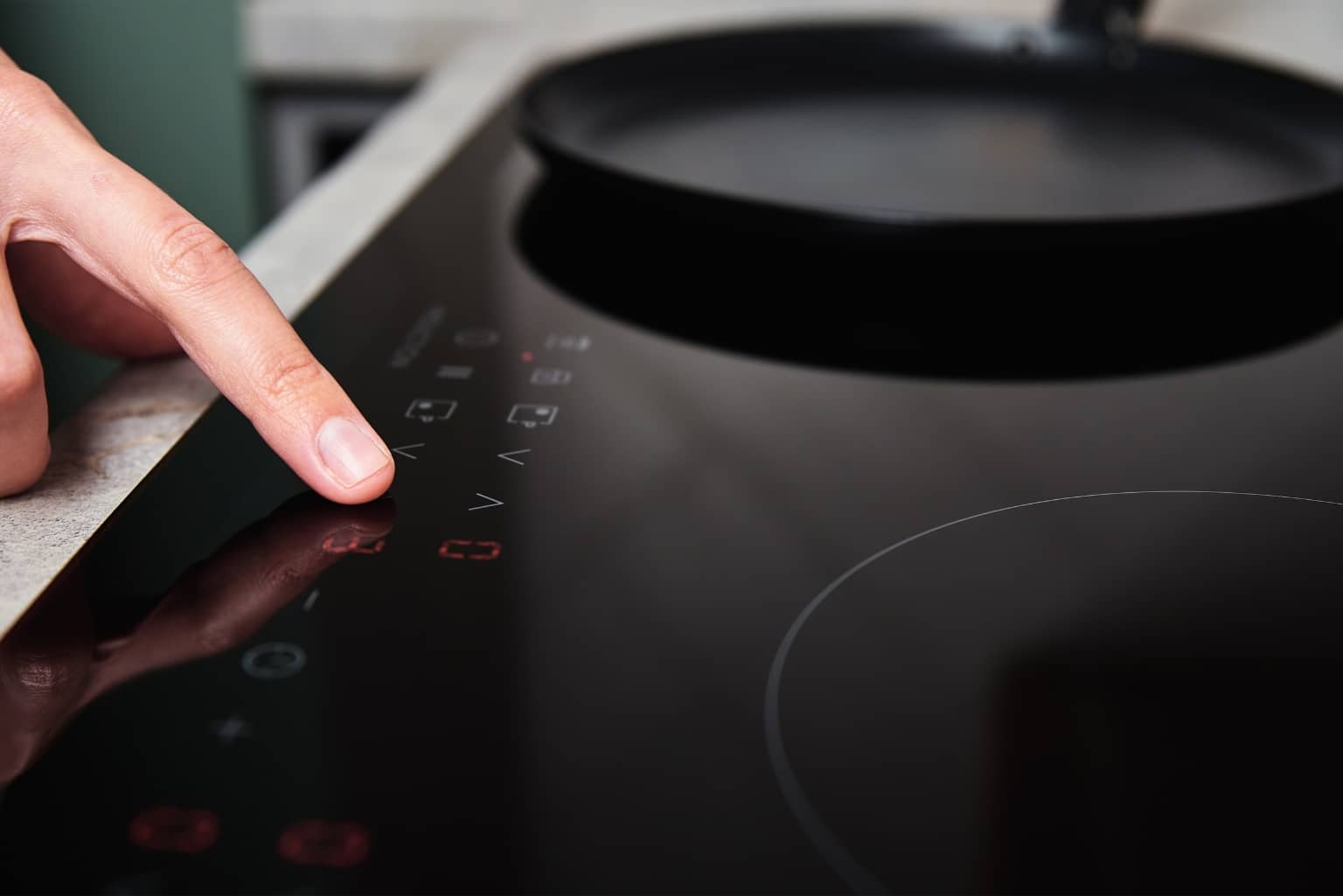 How To Use An Induction Hob / Cooktop Quick & Easy Guide