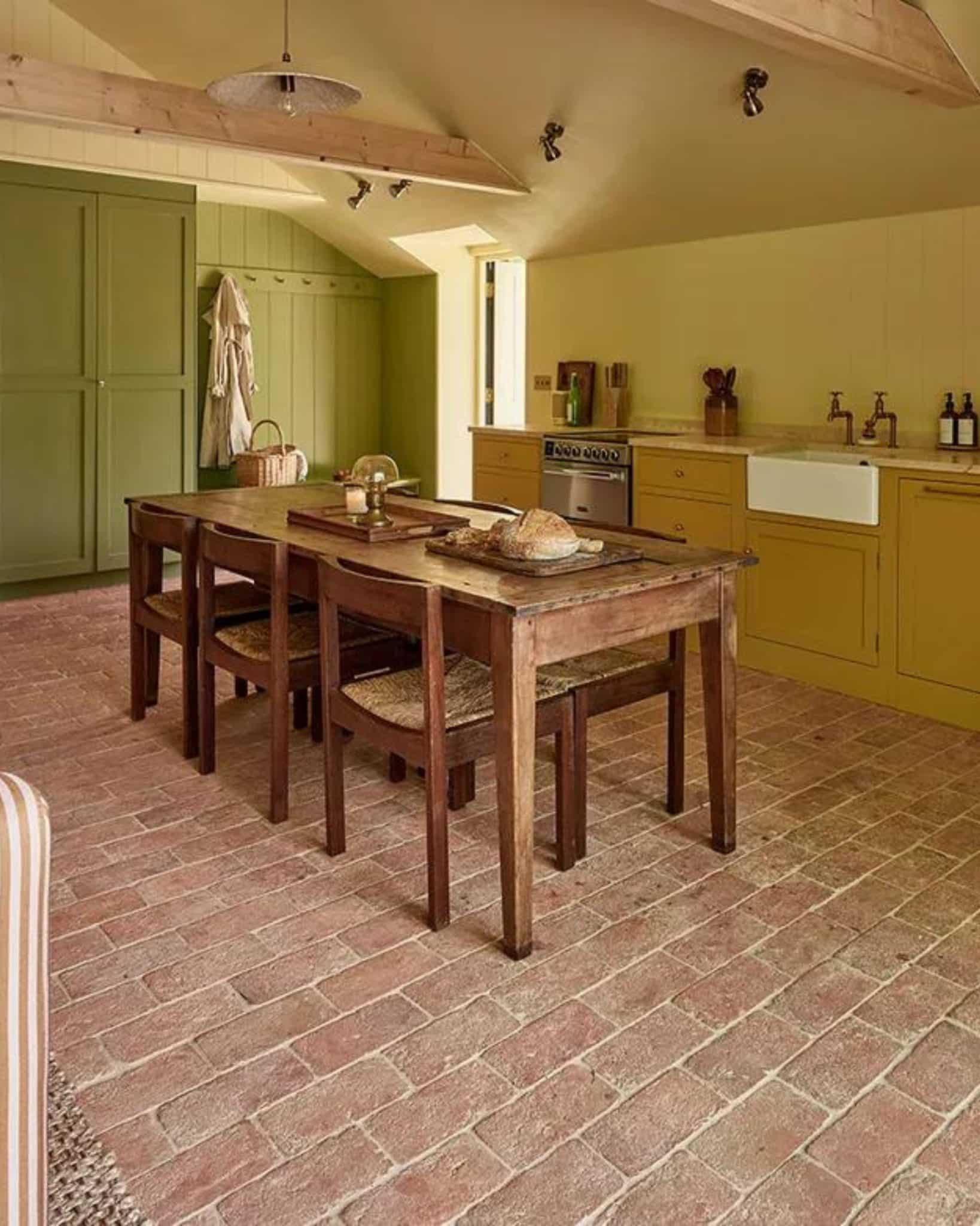 Earthy Kitchen Design Ideas & Inspiration