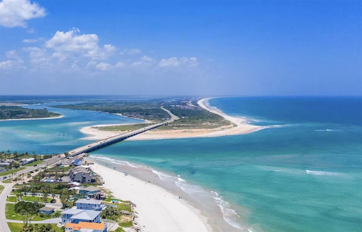 Kitesurfing in Matanzas Inlet South Side, Marineland, Florida, United