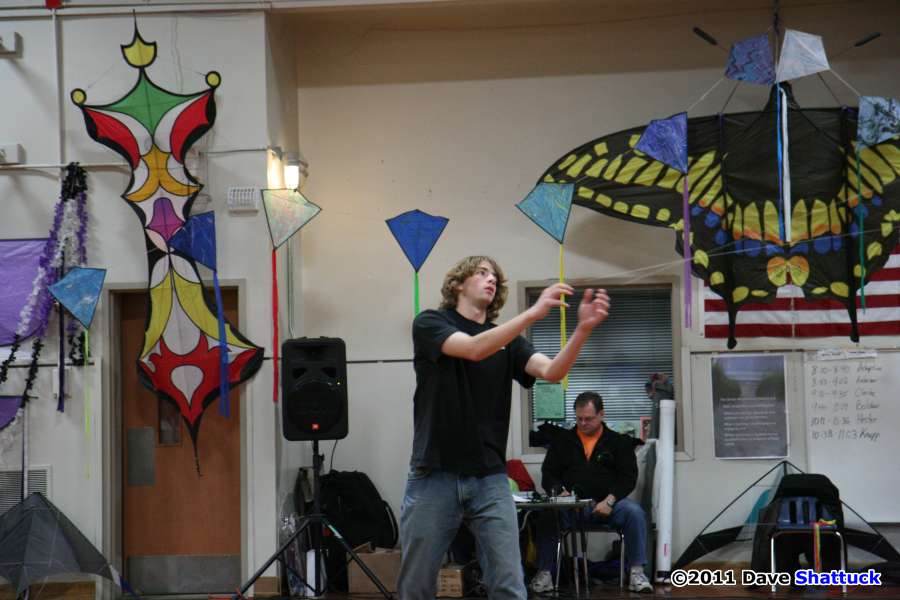 Issue 77 Windless Indoor Kite Festival 2011 KiteLife®