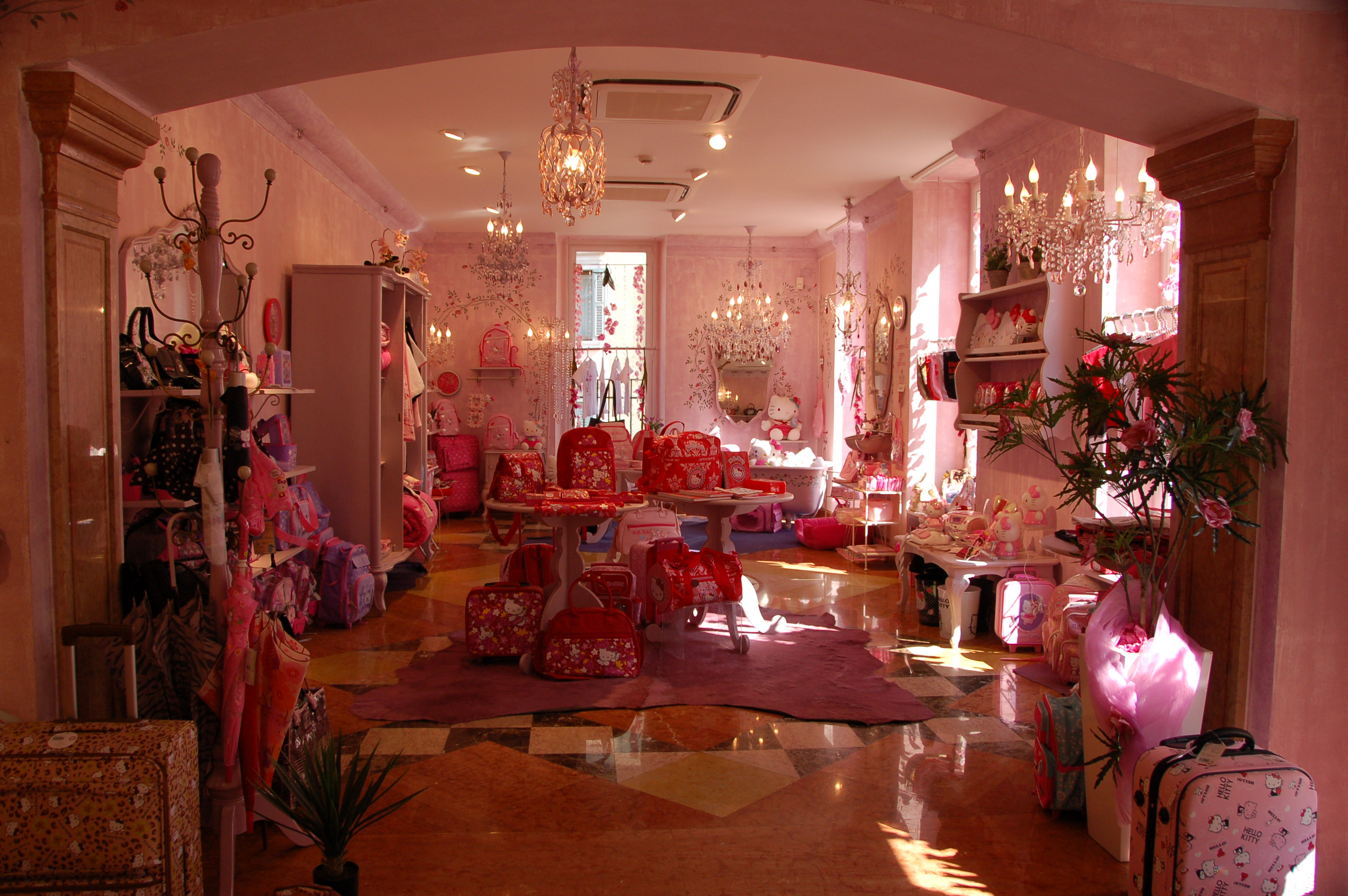 Hello Kitty Store Verona Italy Hello Kitty Hell