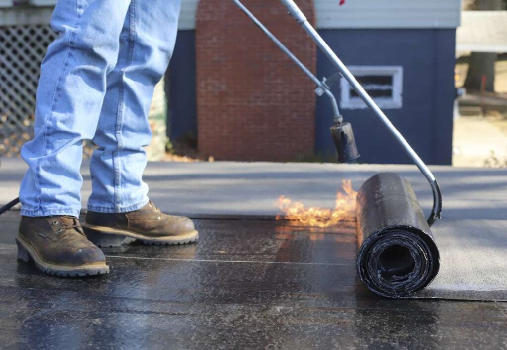 Polyurethane and Bitumen Waterproofing Kivolt Construction Material