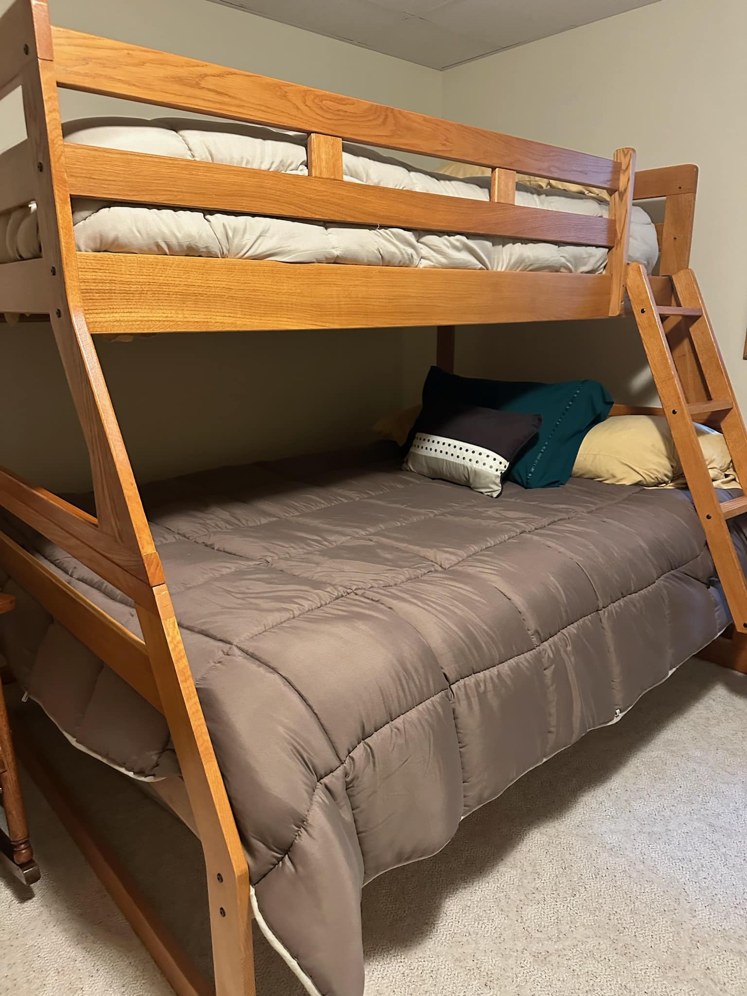 KIWA Marketplace Plus KIWA Radio