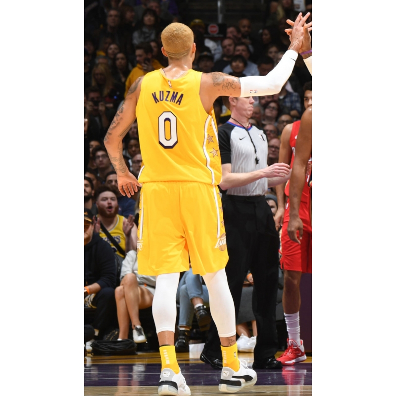 Which basketball players wear Puma Clyde Hardwood