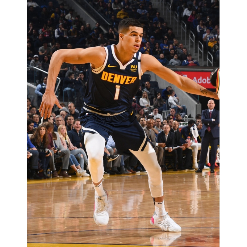 Which basketball players wear Puma Clyde Hardwood