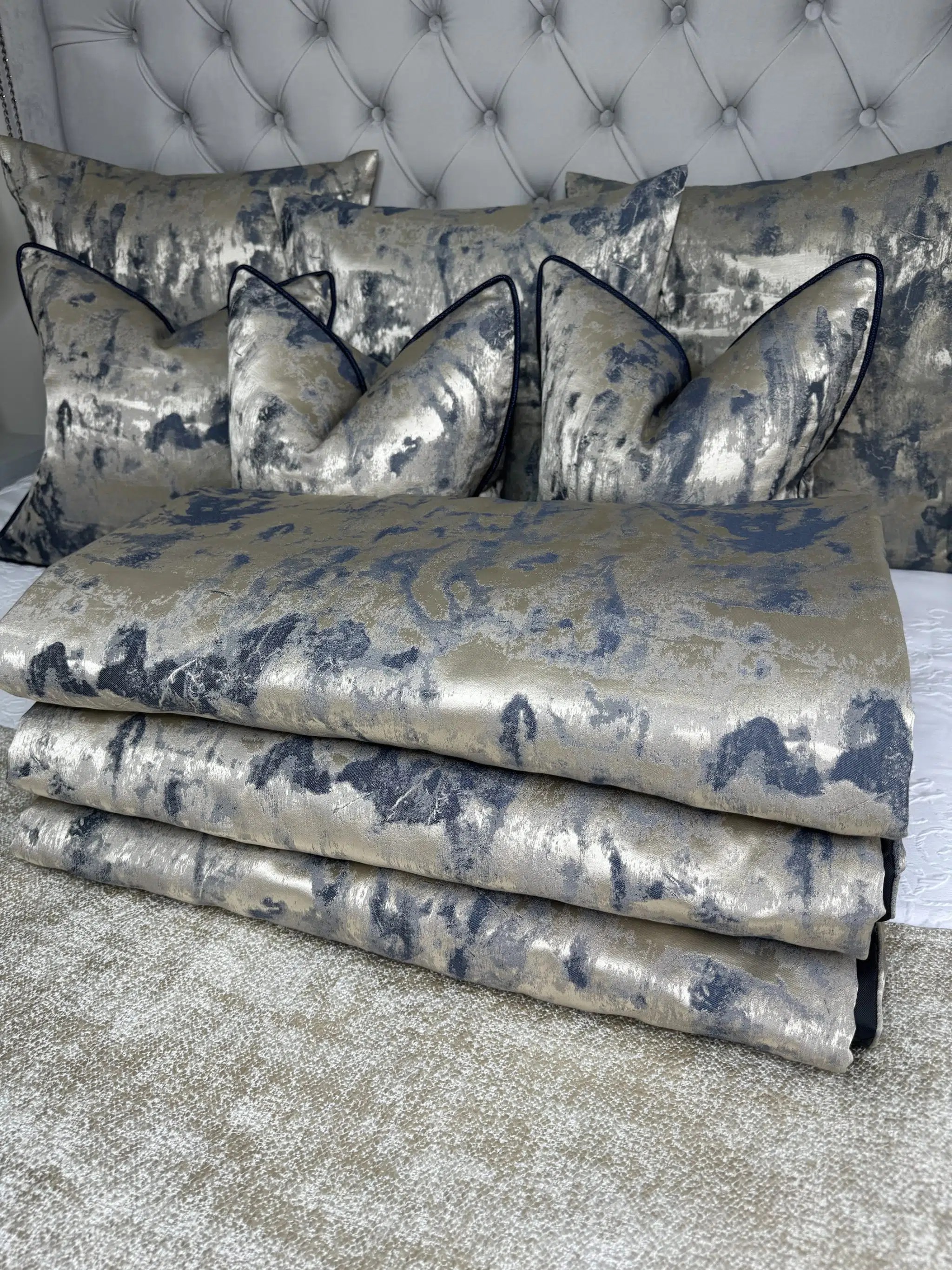 Luxury Bed Runner Tessere Midnight Gold Navy KK Pearl Decor