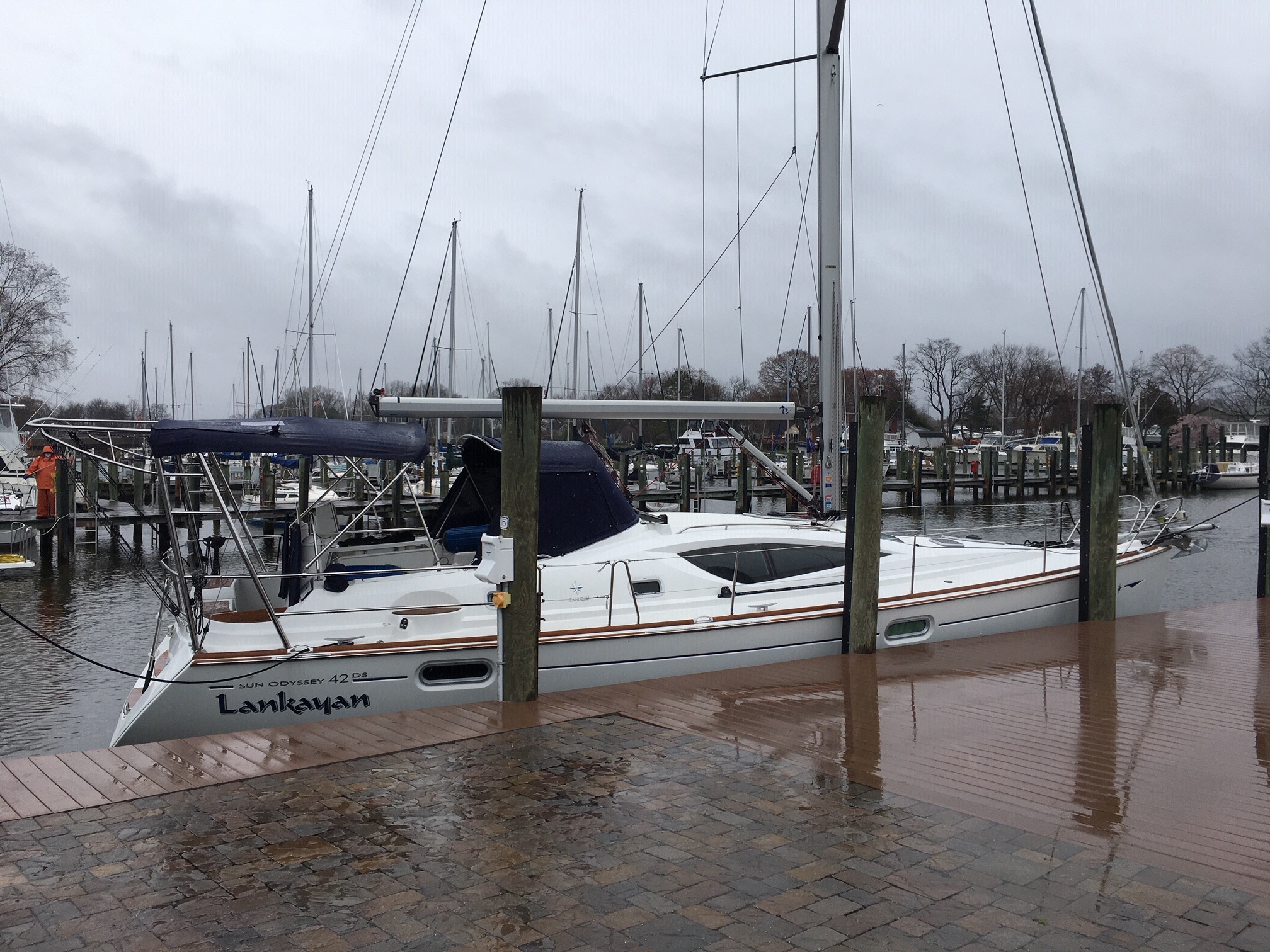 Solar and Davit Arch for a Jeanneau 42 DS by Klacko