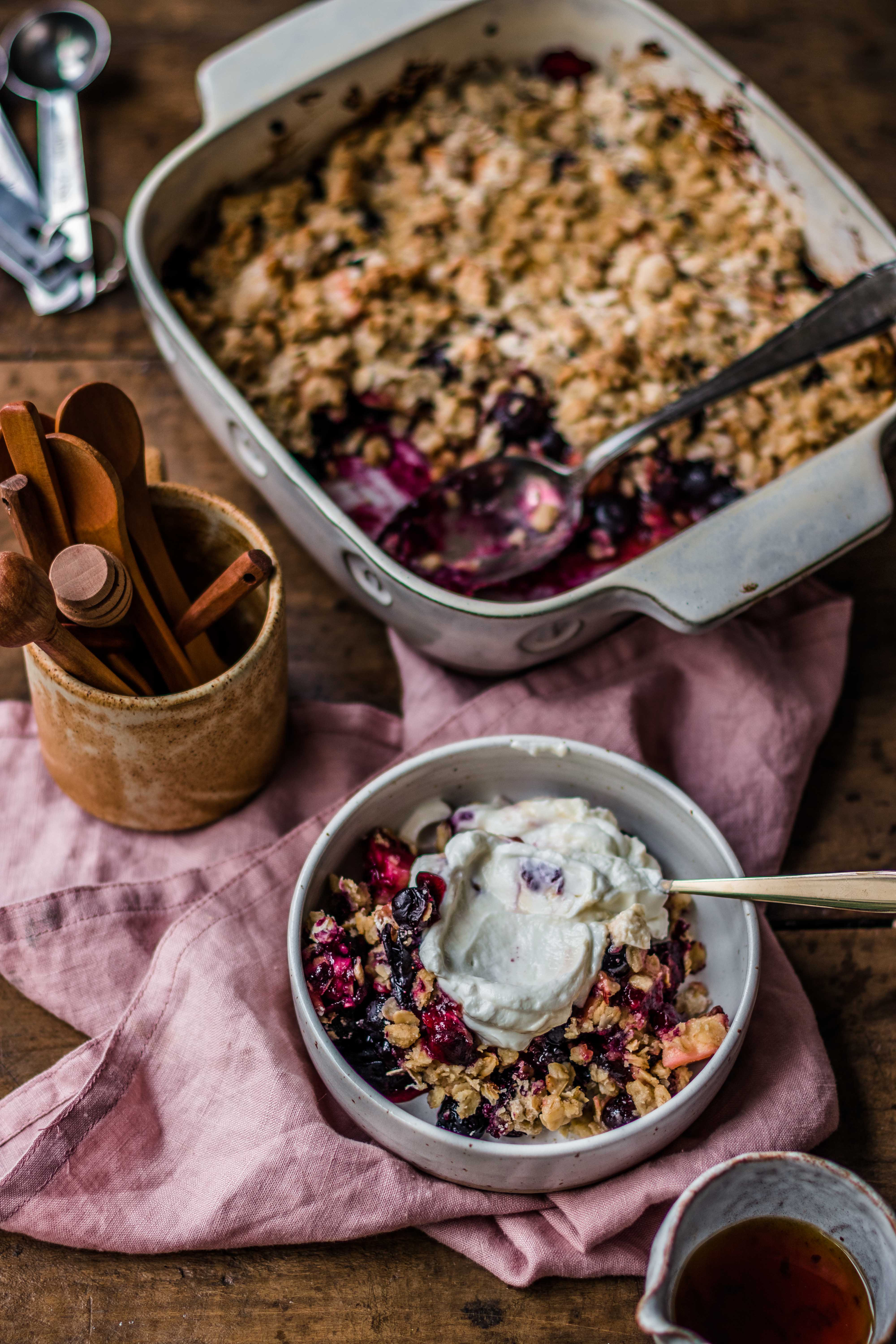 Apple & blueberry Crumble with Yogurt Klara`s Life