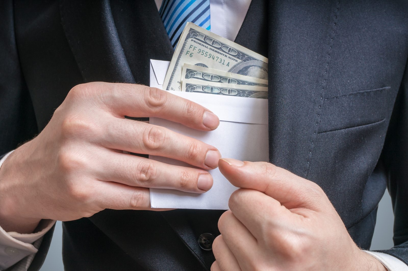 Connecticut Man Gets 9Month Sentence in Tax Evasion Case