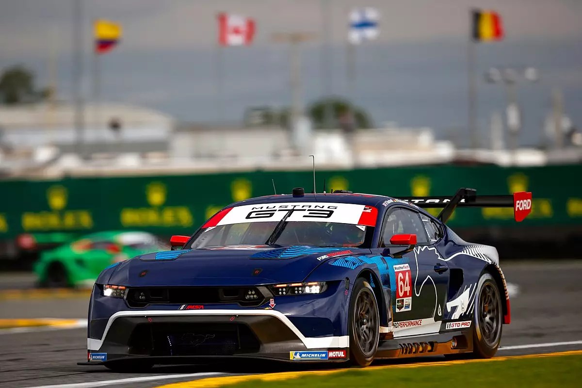 Derani Leads Practice at Daytona with Fastest Lap