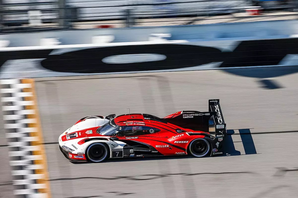 Race Decided by Late Pitstop and Skillful Driving