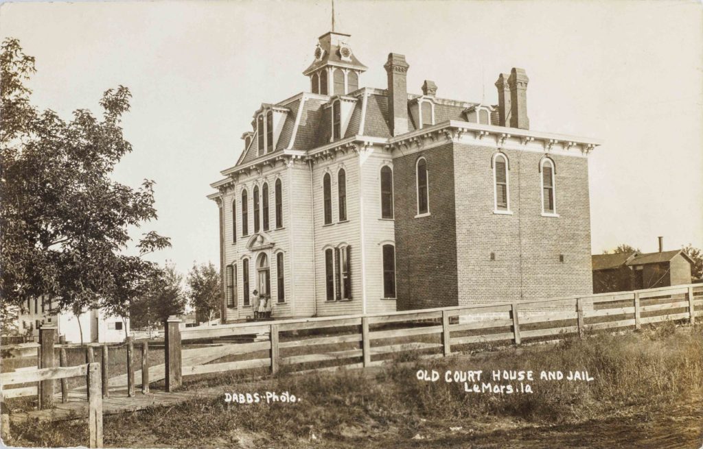 Calendar Features Photos Of Le Mars Beginnings KLEM 1410