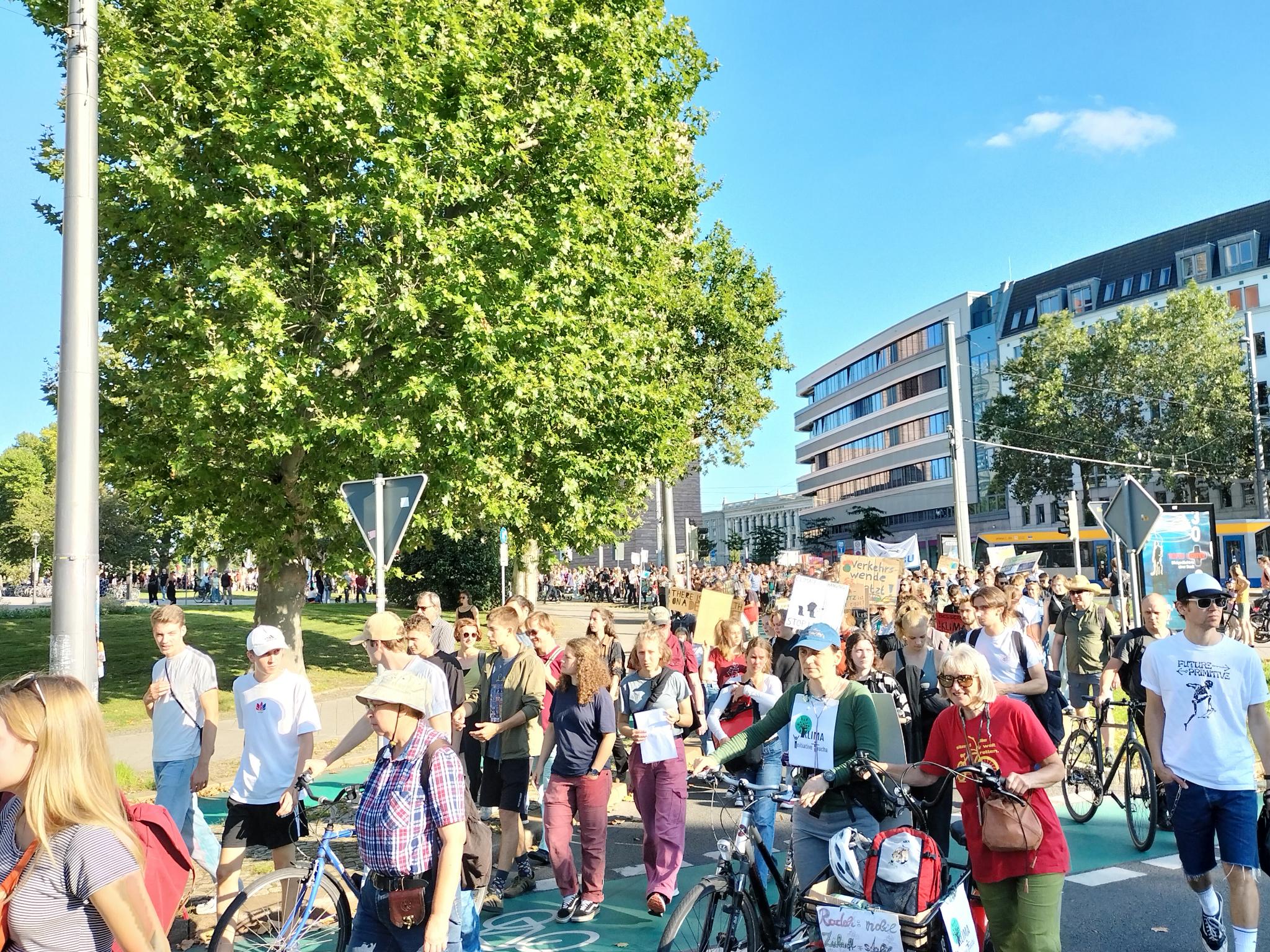 KlimaIni unterstützt Klimastreik am 15. September KlimaInitiative Taucha