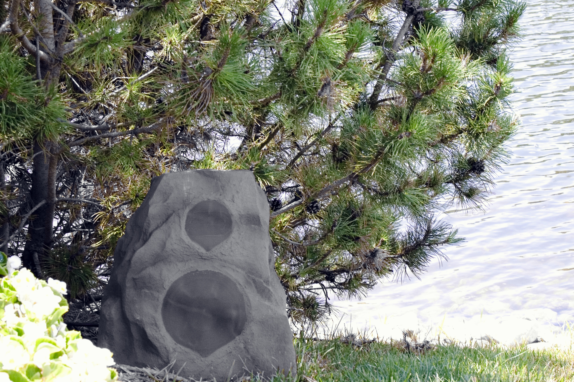 AWR650SM Outdoor Rock Speaker Klipsch
