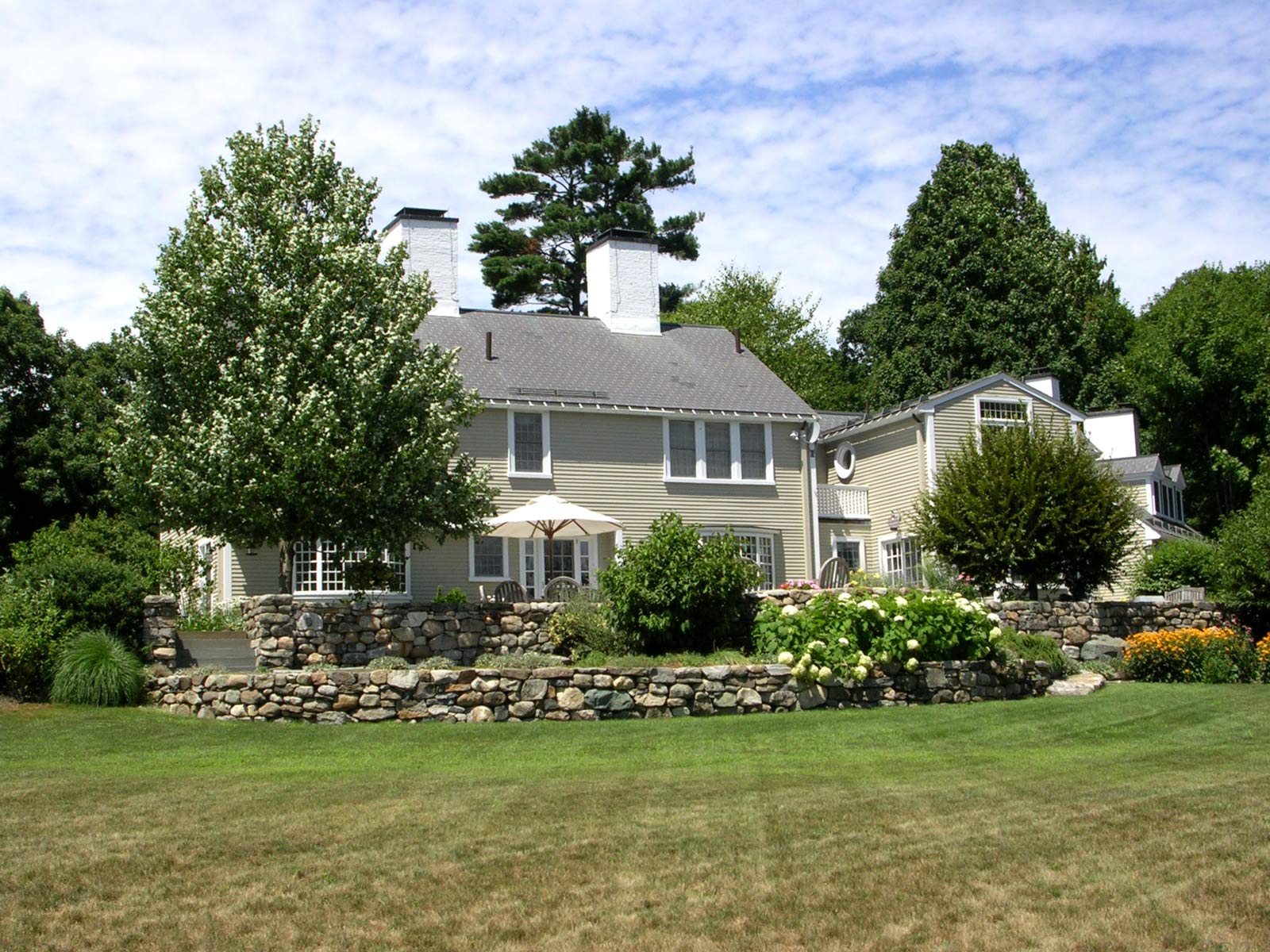 Country Estate Kerry Lewis